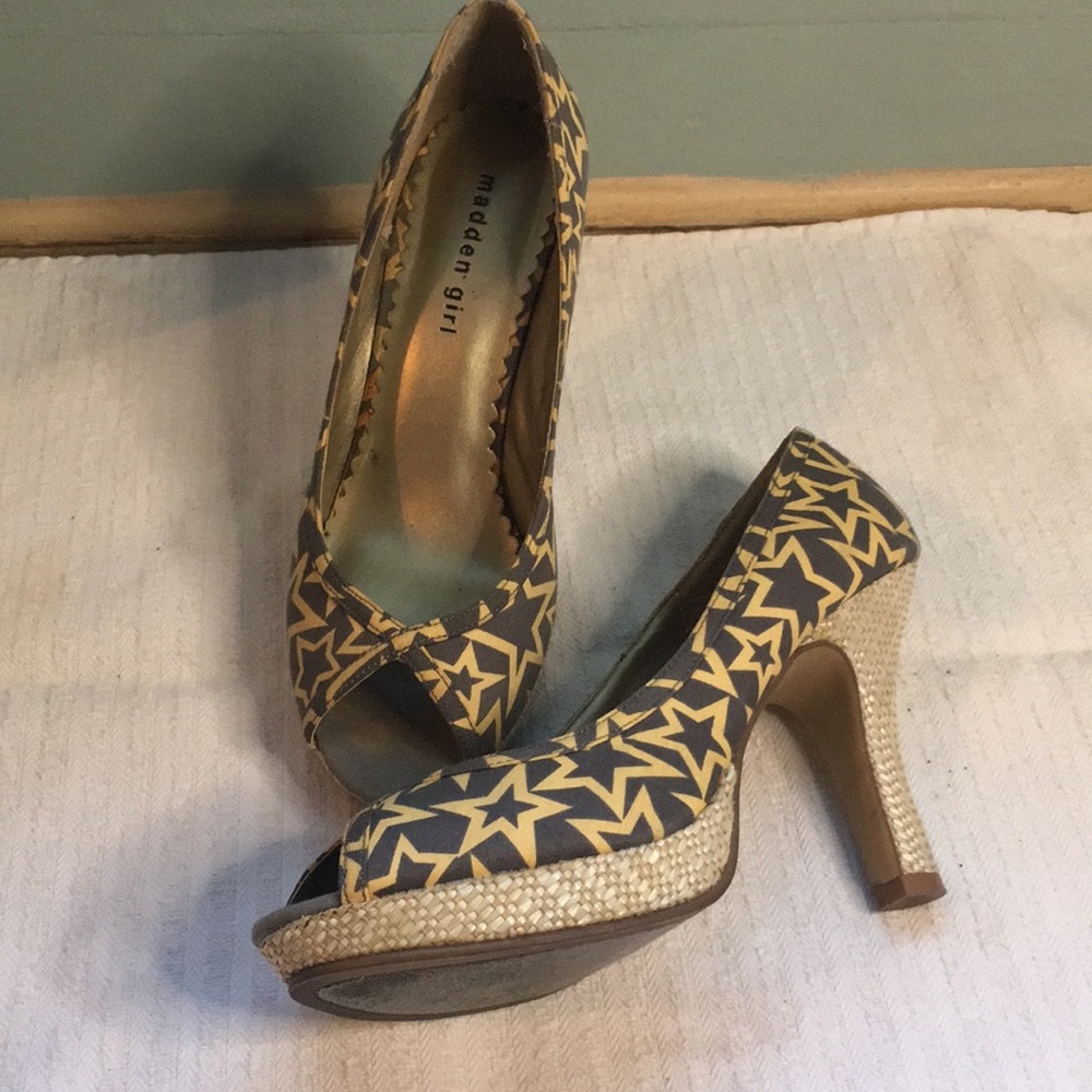 Madden Girl Pumps